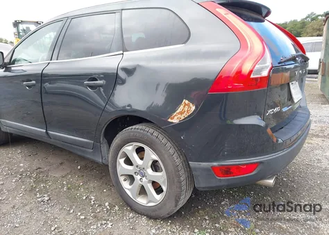 2013 Volvo Xc60 3.2 Premier из США, поврежденный, VIN YV4952DL2D2421122